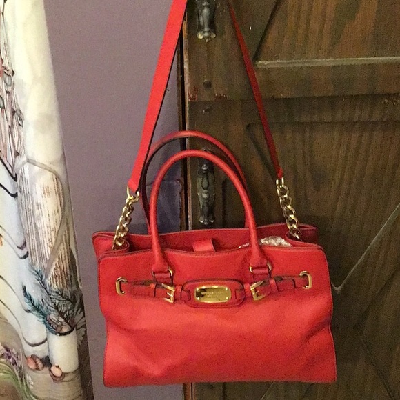 Red Michael Kors Hamilton shoulder bag medium sized, gold hardware - Picture 4 of 10